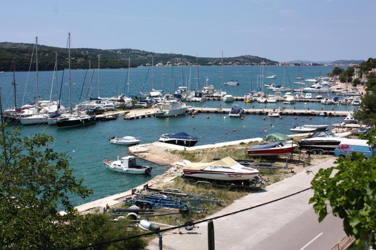 Apartments By The Sea Tisno, Murter - 5141 Exterior photo