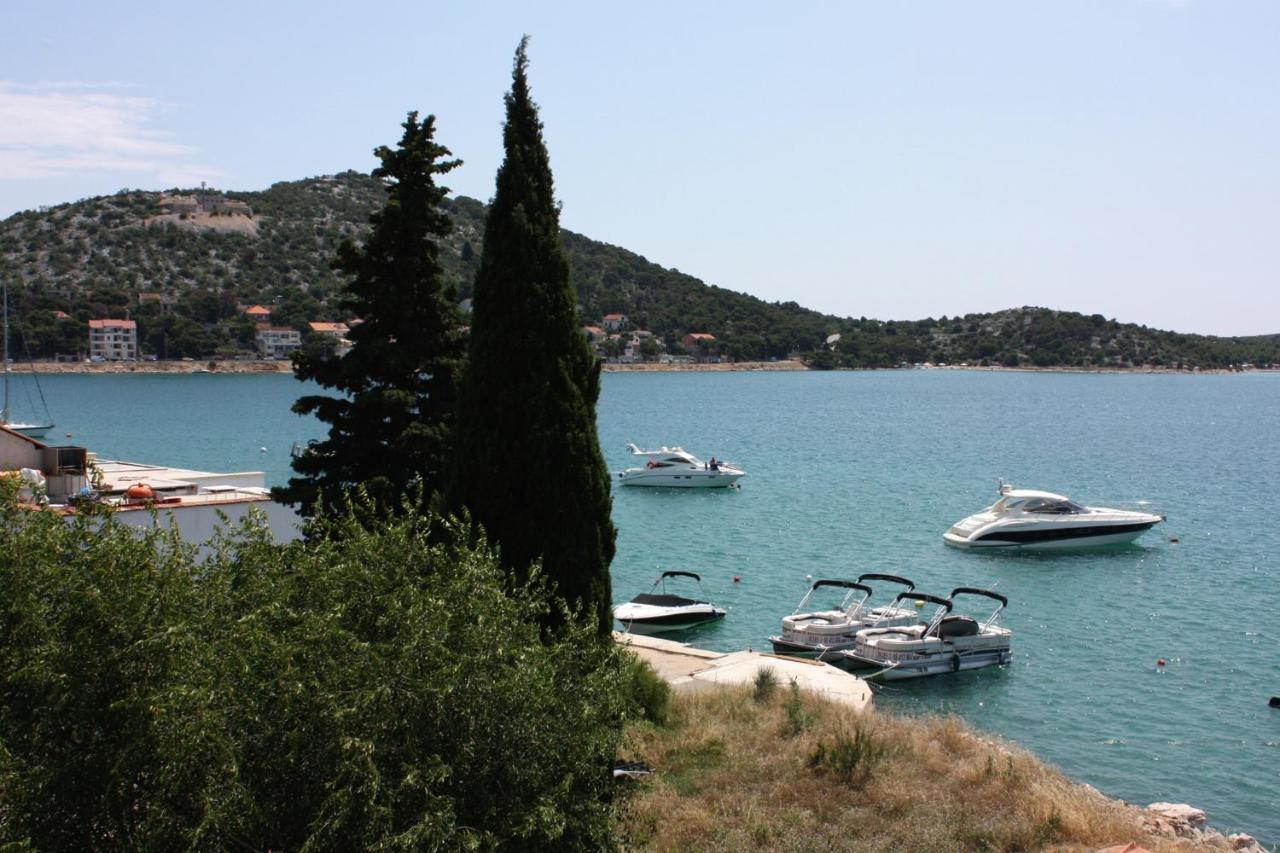 Apartments By The Sea Tisno, Murter - 5141 Exterior photo